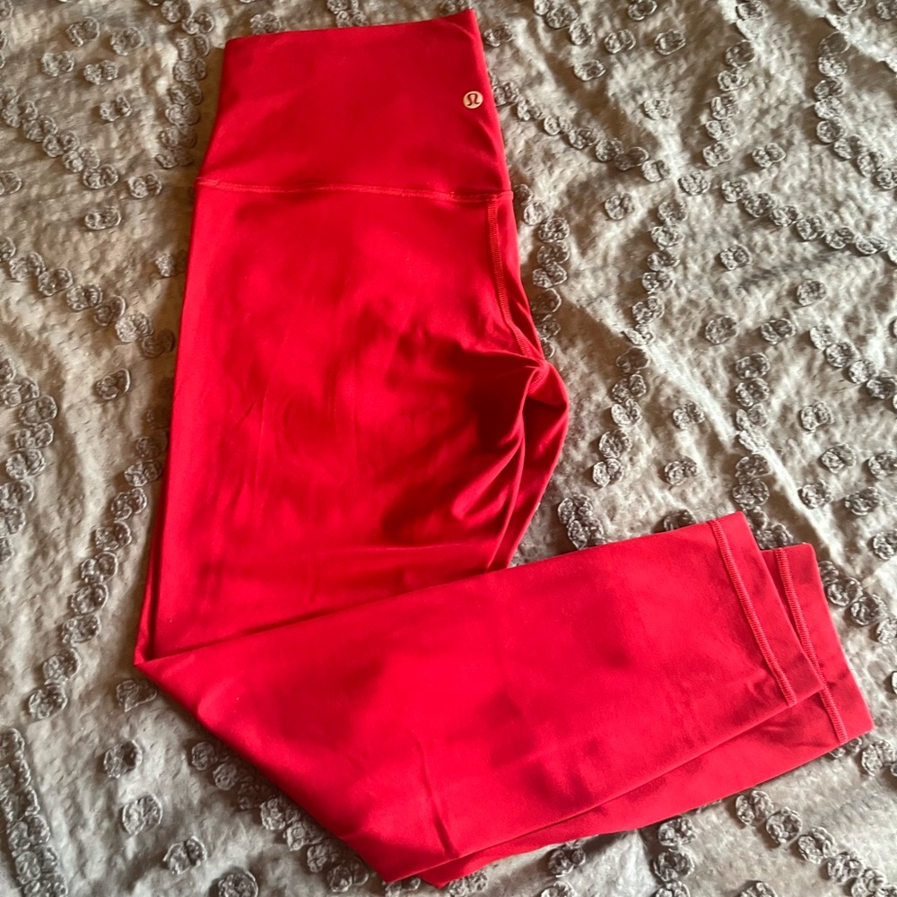 Lululemon Women’s Align 25” Size 8 in Red